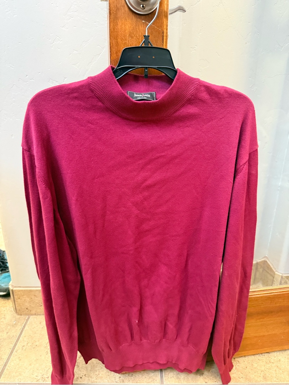 Neiman Marcus Men's Turtleneck Sweater in Berry